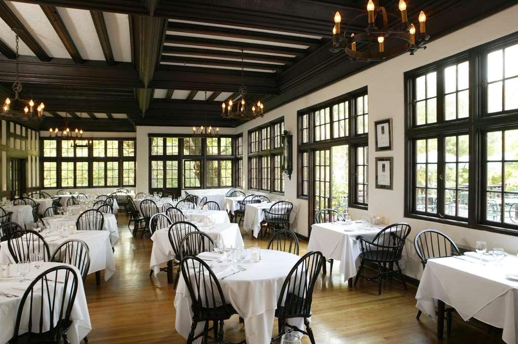 Benbow Historic Inn Гарбервил Екстериор снимка