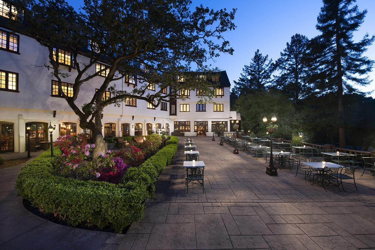 Benbow Historic Inn Гарбервил Екстериор снимка
